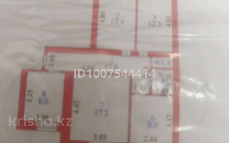 4-комнатная квартира · 76 м² · 8/9 этаж, Майкудук, Майкудук, 19й микрорайон 55 за 23 млн 〒 в Караганде, Алихана Бокейханова р-н — фото 2