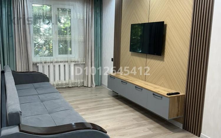 3-комнатная квартира · 60 м² · 1/5 этаж, мкр Коктем-2, Тимирязева 55б за 400 000 ₸ в Алматы, Бостандыкский р-н — фото 9