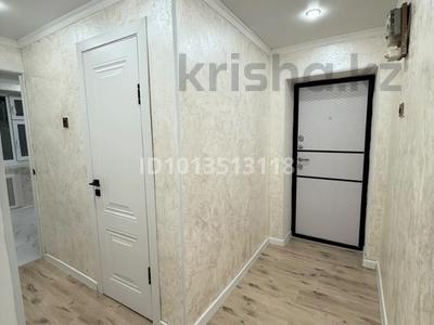 2-комнатная квартира · 42 м² · 1/4 этаж, мкр Астана, Рахимова 49 за 16 млн ₸ в Таразе