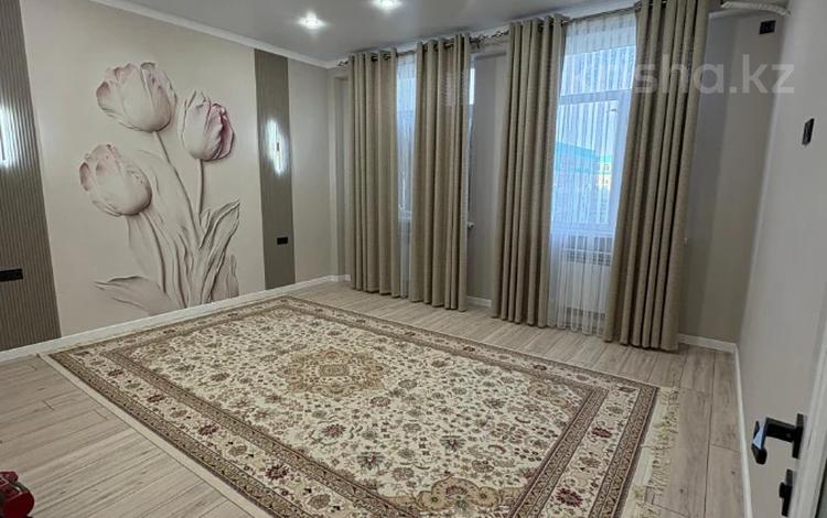 2-комнатная квартира · 70 м² · 4/5 этаж, мкрн Самал 15 за 27.8 млн ₸ в Атырау — фото 6
