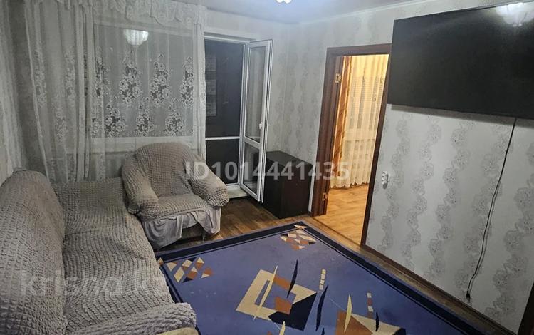 3-комнатная квартира · 60 м² · 3/5 этаж, 40 лет победы 81 за 120 000 ₸ в Шахтинске — фото 2