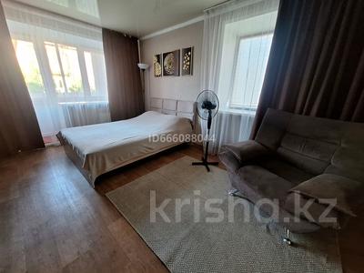 1-бөлмелі пәтер · 32 м² · 3 қабат, улица Крылова 112, бағасы: 10 000 ₸ в Усть-Каменогорске