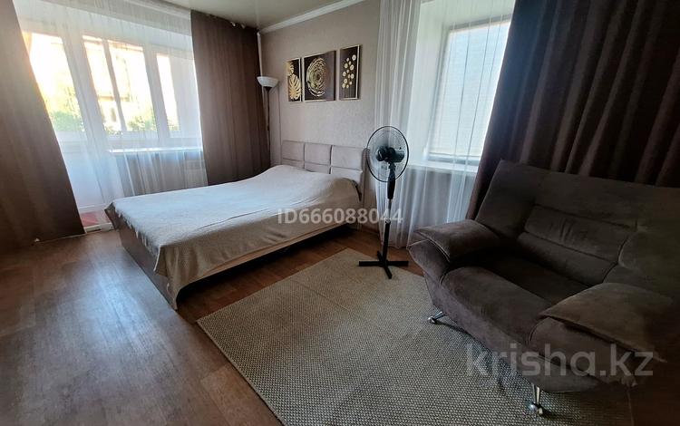 1-бөлмелі пәтер · 32 м² · 3 қабат, улица Крылова 112, бағасы: 10 000 ₸ в Усть-Каменогорске — фото 29