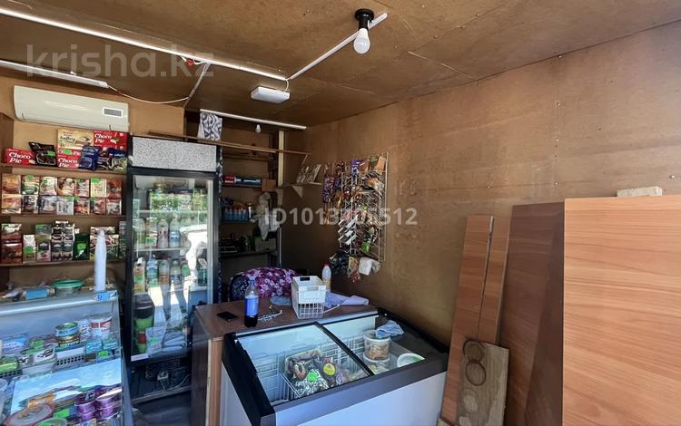 Магазины и бутики · 9 м² за 700 000 ₸ в Уральске, мкр Школьник — фото 2