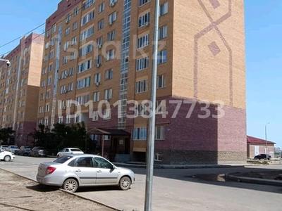 3-бөлмелі пәтер · 75.5 м² · 8/9 қабат, Береке ш/а., 16 — мкр Береке, бағасы: 26.5 млн ₸ в Атырау