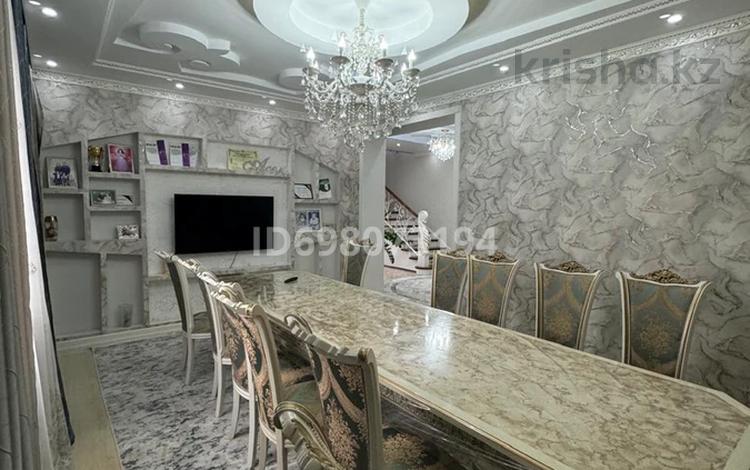 Жеке үй · 10 бөлме · 240 м² · 8 жүзд., Райымбек 7 а — Карасайский район, п.Енбекши, бағасы: 65 млн ₸ в Енбекши (Карасайский район) — фото 2