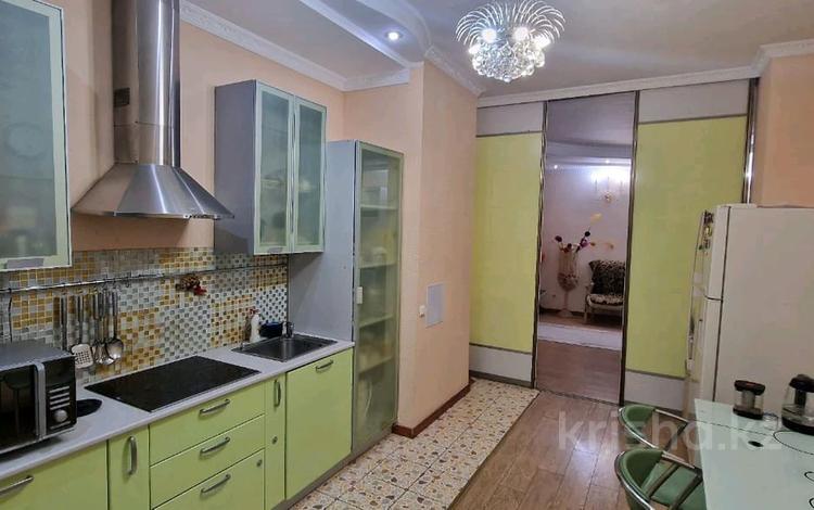 3-комнатная квартира · 150 м² · 7/12 этаж, Динмухамеда Кунаева 14/2 — проспект Мангилик Ел за 370 000 ₸ в Астане, Есильский р-н — фото 2