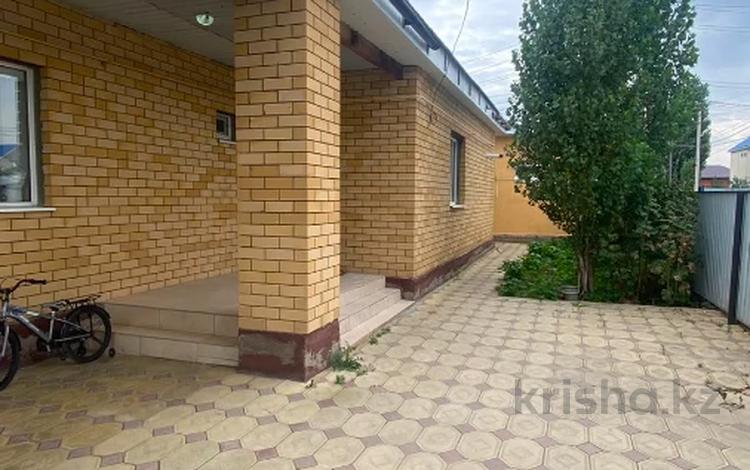 Жеке үй · 5 бөлме · 130 м² · 8 жүзд., мкр Жастар 2, Бирлик 410, бағасы: 36 млн ₸ в Актобе, жилой массив Жанаконыс — фото 11