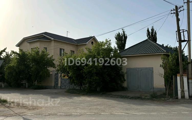 Отдельный дом · 6 комнат · 240 м² · 10 сот., Абдреева — Памятника за 76 млн ₸ в  — фото 27