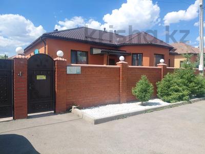 Жеке үй · 6 бөлме · 258.3 м² · 10 жүзд., Микрорайон Таугуль, улица 2 37А, бағасы: 135 млн ₸ в Караганде, Казыбек би р-н