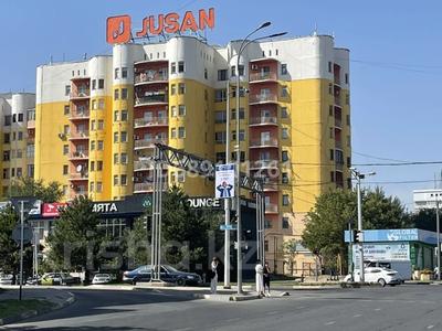 7-бөлмелі пәтер · 140 м² · 1/9 қабат, Желтоксан 19 — Конаева, бағасы: 95 млн ₸ в Шымкенте, Аль-Фарабийский р-н