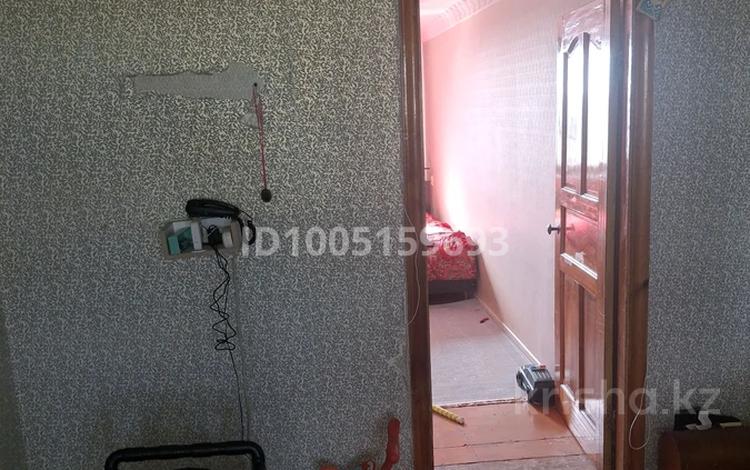 2-комнатная квартира · 44 м² · 5/5 этаж, 2 мкр 9 за 5 млн ₸ в Сарани — фото 2