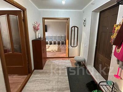 2-бөлмелі пәтер · 64 м² · 10/10 қабат, Набережная 84, бағасы: 18 млн ₸ в Актобе, мкр. Курмыш