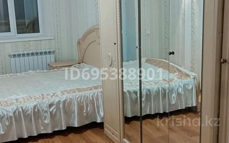 3-комнатная квартира · 74.8 м² · 8/9 этаж, Юнис сити- Аэропорт 155/7 за 26 млн ₸ в Актобе, мкр Авиагородок — фото 25