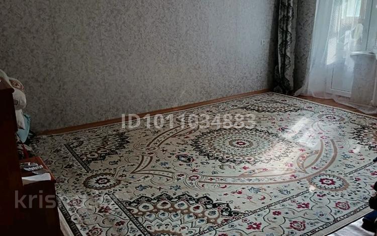 2-бөлмелі пәтер · 51.6 м² · 2/5 қабат, Абулхайр хана, бағасы: 17.5 млн ₸ в Уральске — фото 2