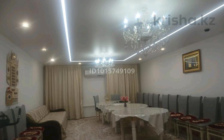 Часть дома · 4 комнаты · 250 м² · 6 сот., Каратаева 51 за 17 млн ₸ в  — фото 2