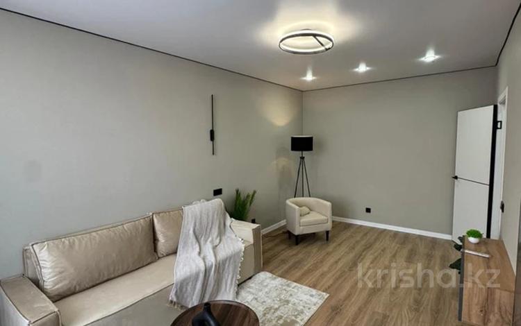 3-комнатная квартира · 80 м² · 8/12 этаж, Туран 34а — Магнум , Хан шатыр за 30 000 ₸ в Астане, Нура р-н — фото 2