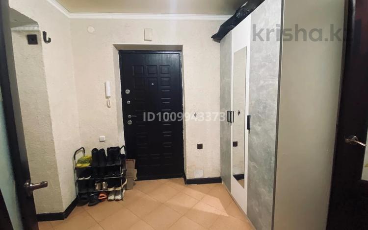 2-комнатная квартира · 63.8 м² · 6/9 этаж, мкр Болашак 133г за 20 млн 〒 в Актобе — фото 2