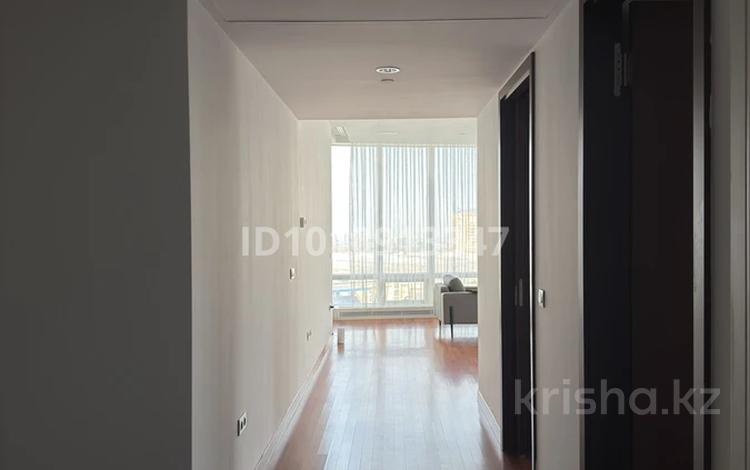 3-бөлмелі пәтер · 128.5 м² · 8/22 қабат, Аль-Фараби 77/2, бағасы: 1.5 млн ₸ в Алматы, Бостандыкский р-н — фото 2