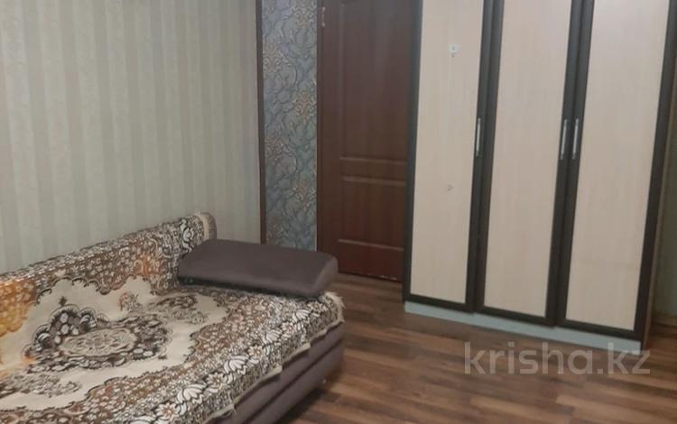 3-комнатная квартира · 55 м² · 1/5 этаж, Пр.Республика 14 — Остановка Рахат, рядом 9-этажном доме за 150 000 ₸ в Шымкенте, Аль-Фарабийский р-н — фото 2