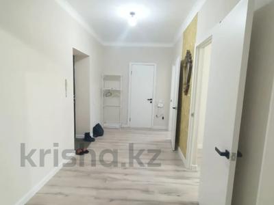 2-бөлмелі пәтер · 72 м² · 2/5 қабат, мкр Болашак, Богенбай батыра 157, бағасы: 26.5 млн 〒 в Актобе