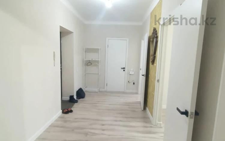 2-бөлмелі пәтер · 72 м² · 2/5 қабат, мкр Болашак, Богенбай батыра 157, бағасы: 26.5 млн ₸ в Актобе — фото 3