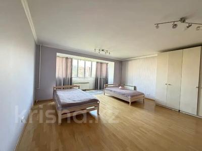 3-комнатная квартира · 142 м² · 6/9 этаж, мкр Самал-3 21 за 111 млн ₸ в Алматы, Медеуский р-н