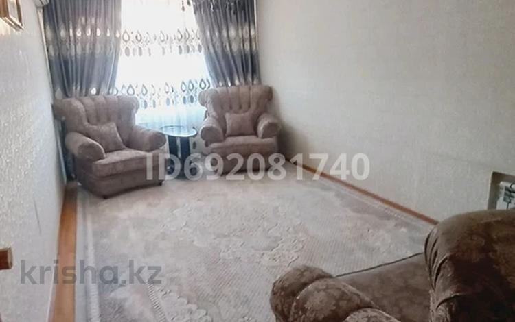 4-комнатная квартира · 98.9 м² · 5/5 этаж, 27-й мкр 37 — Возле ТЦ БАЙТЕРЕК за 25 млн ₸ в Актау — фото 2