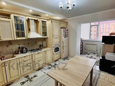 Продажа квартир в Актюбинской обл.: 3-комнатная квартира · 120 м² · 3/5 этаж, мкр. Алтын орда за 47 млн 〒 3-комнатная квартира · 120 м² · 3/5 этаж, мкр. Алтын орда за 47 млн 〒 в Актобе