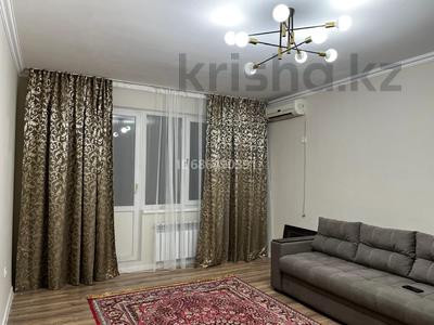 1-комнатная квартира · 52 м² · 3/9 этаж · помесячно, мкр Аксай-1А 18 за 280 000 〒 в Алматы, Ауэзовский р-н