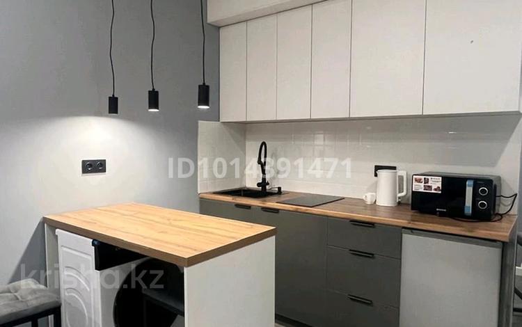 1-комнатная квартира · 32 м² · 6/17 этаж, Ауэзова 2/8 за 16 000 ₸ в Алматы, Алмалинский р-н — фото 2
