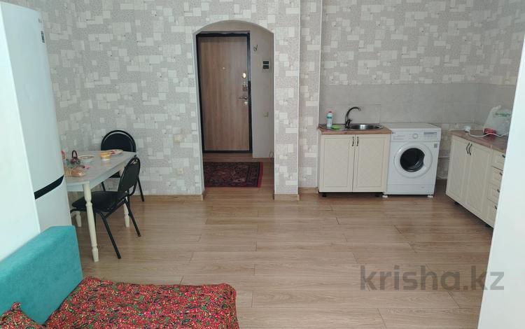 1-бөлмелі пәтер · 55 м² · 4/5 қабат, мкр. Алтын орда, Алтын орда 10г, бағасы: 21.8 млн ₸ в Актобе — фото 2