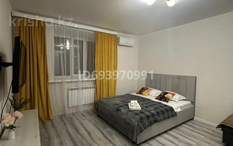 1-комнатная квартира · 40 м² · 9/10 этаж, мкр Юго-Восток, Сары арка 6 — Рынок Орбита , Новая Мечеть , Стелла , Теннисный клуб за 2 000 ₸ в Караганде, Казыбек би р-н — фото 2