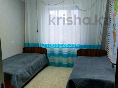 3-комнатная квартира · 70 м² · 4/5 этаж, мкр 11, Мкр 11 Шайкенова 17 за 28 млн 〒 в Актобе