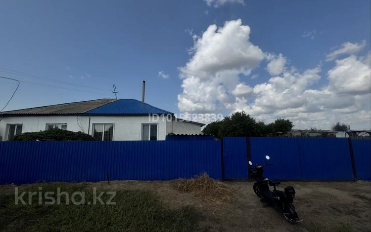 Часть дома · 3 комнаты · 59 м² · 8 сот., Молодежная за 2.5 млн ₸ в Песчаном — фото 2
