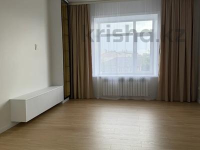3-комнатная квартира · 86 м² · 4/9 этаж, мкр Юго-Восток, Муканова 55/2 за 49 млн ₸ в Караганде, Казыбек би р-н