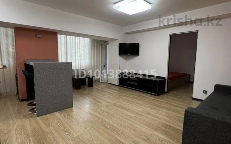 2-комнатная квартира · 56 м² · 2/3 этаж, Спартака 36 за 295 000 ₸ в Алматы, Турксибский р-н — фото 2