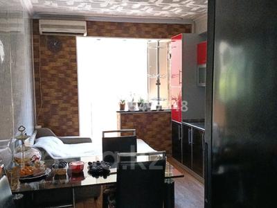 1-комнатная квартира · 52 м² · 2/5 этаж, мкр Думан-2 15 за 36.5 млн ₸ в Алматы, Медеуский р-н