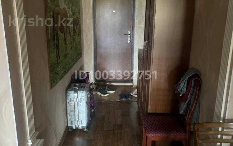 1-комнатная квартира · 52 м² · 4/10 этаж, Набережная 86 — Возле халык банка за 17 млн 〒 в Актобе, мкр. Курмыш — фото 2