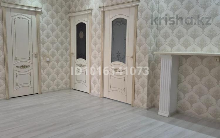 4-комнатная квартира · 131.4 м² · 3/9 этаж, Муканова 1а за 45 млн ₸ в Атырау, мкр Жилгородок — фото 2