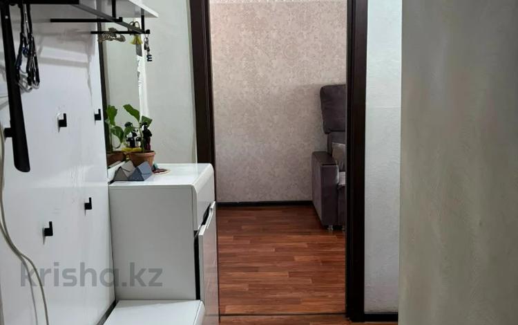 2-комнатная квартира · 43.3 м² · 1/5 этаж, Строителей 10 за 9 млн ₸ в Аксу — фото 2