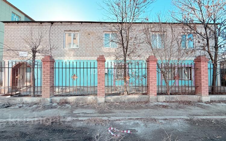 Свободное назначение, офисы, медцентры и аптеки, образование, кабинеты и рабочие места, студии · 250 м² за 2.5 млн ₸ в Атырау — фото 2