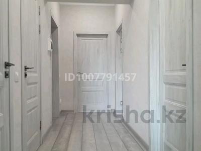 3-бөлмелі пәтер · 90 м² · 2/5 қабат, мкр Юго-Восток, Муканова, бағасы: 43 млн ₸ в Караганде, Казыбек би р-н