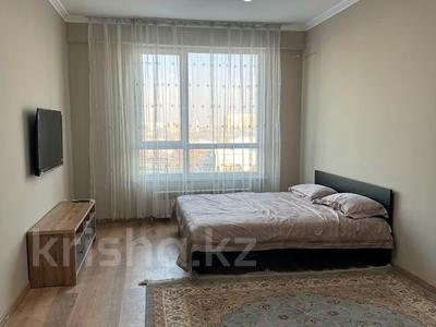 1-бөлмелі пәтер, 45 м², 7/12 қабат ай сайын, мкр Сайран 11г, бағасы: 280 000 〒 в Алматы, Ауэзовский р-н