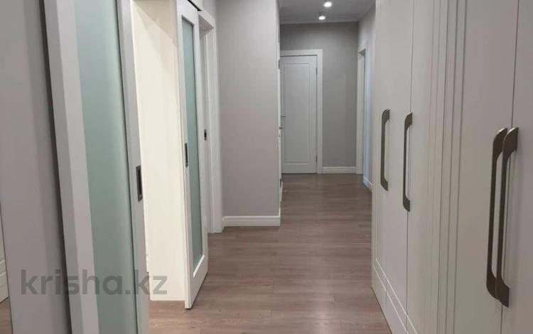 3-бөлмелі пәтер · 111 м² · 11/12 қабат, Тургут Озала, бағасы: 111 млн ₸ в Алматы, Алмалинский р-н — фото 2
