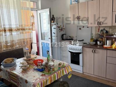 2-комнатная квартира · 60.5 м² · 2/5 этаж, Пр. Сатпаева 145/5 за 14 млн ₸