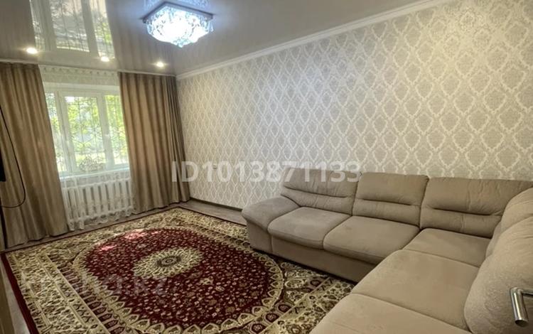 3-бөлмелі пәтер · 70 м² · 1/5 қабат, Қонаев ш/а. 9, бағасы: 25 млн ₸ в Уральске, мкр Кунаева — фото 2