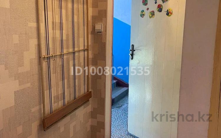 2-комнатная квартира · 50 м² · 3/5 этаж, 16-й микрорайон, 16-й микрорайон 20 за 25 млн 〒 в Шымкенте, Аль-Фарабийский р-н — фото 2