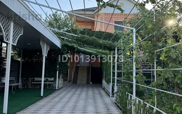 Жеке үй · 10 бөлме · 432 м² · 8 жүзд., Желтоқсан 94, бағасы: 200 млн ₸ в  — фото 2