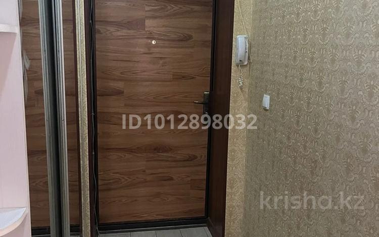 3-бөлмелі пәтер · 70 м² · 3/3 қабат, Каленова 7 7 — Напротив центрального бассейна, рядом с площадью, бағасы: 20 млн ₸ в Кентау — фото 2